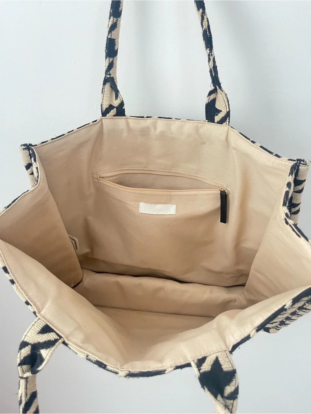 H&M stylish black